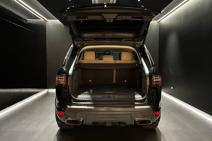 RANGE ROVER SPORT P360 HSE 